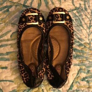 Me Too flats! Super cute!